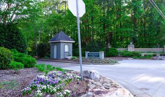 2 WOODSIDE Pl, Anniston, AL 36207