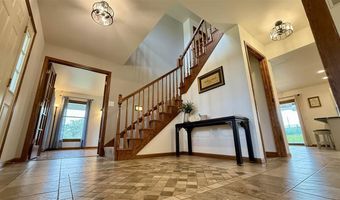 1049 Vine Ave, Riverside, IA 52327