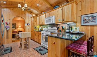 479 Old Dummy Line Rd, Balsam, NC 28707