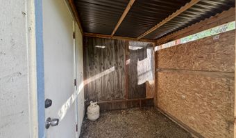 17228 China Gulch Dr, Anderson, CA 96007