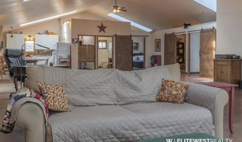 33 Cumberland Rd, Clark, WY 82435