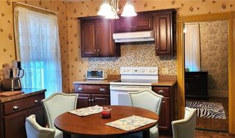 15 Lincoln Ave, Coventry, RI 02816