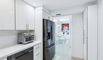 20379 W Country Club Dr 1436, Aventura, FL 33180