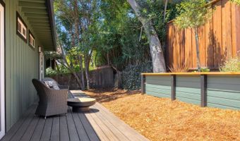 517 Sumner Ave, Aptos, CA 95003