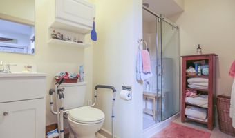 91 Dockside Ln 5, Belfast, ME 04915
