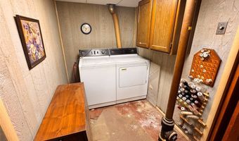 1484 Lambert St, Alliance, OH 44601