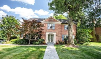9921 KENTSDALE Dr, Potomac, MD 20854