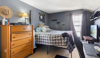 5 Brentwood Dr, Bayville, NJ 08721