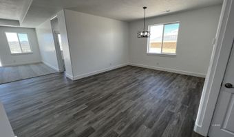 201 Palmers Ct, Elko, NV 89801