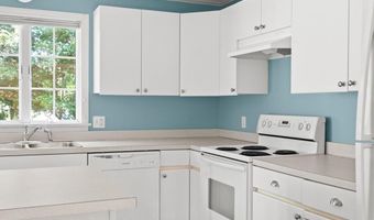 46 North Rd, Jamestown, RI 02835