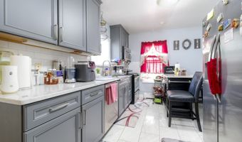 20 Laurel St, Danbury, CT 06810