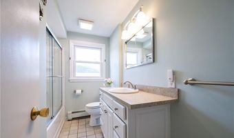 122 Belvedere Dr, Cranston, RI 02920
