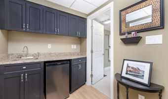 2 Merritt Woods, Burlington, CT 06013