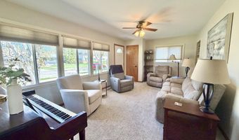 111 Church Dr, Aberdeen, SD 57401
