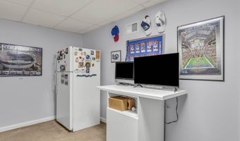 34 Serpentine Dr, Atlantic Highlands, NJ 07716