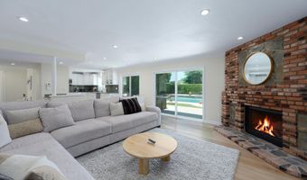 5557 Adelina Ct, Agoura Hills, CA 91301