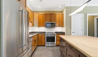 250 Daniel Burnham Sq 305, Columbus, OH 43215