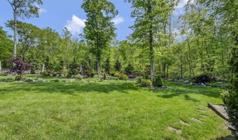 251 Scenic Dr, Blakeslee, PA 18610
