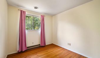 75 LUMBER Ln, Barboursville, VA 22923