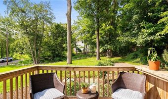28 Narragansett Rd, Cumberland, RI 02864