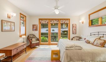 611 Forest St, Ashland, OR 97520
