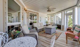 3836 Heron Watch Dr, Akron, OH 44319