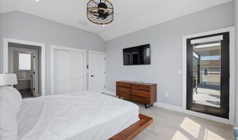 115 9TH St, Beach Haven, NJ 08008
