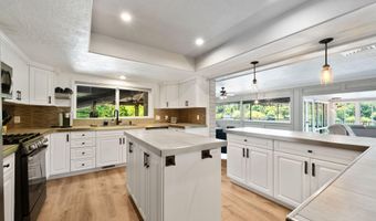 3317 Riverside Dr, Anderson, CA 96007