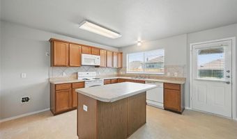 2045 Hanakoa Falls Dr, Anna, TX 75409
