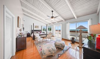 846 Mokulua Dr, Kailua, HI 96734