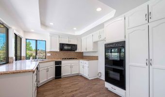27555 Freetown Ln, Agoura Hills, CA 91301