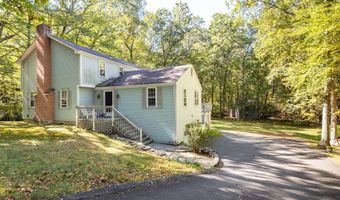 33 Forge Dr, Avon, CT 06001