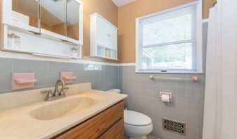 26 Cedar Ridge Dr, Alloway, NJ 07462