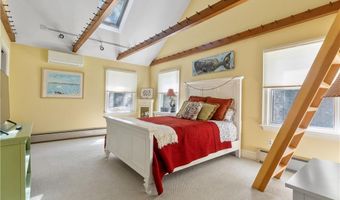 30 Middle Rd, East Greenwich, RI 02818