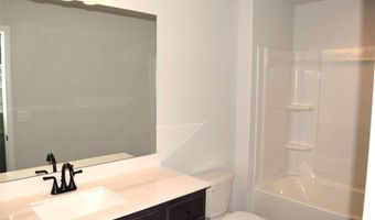 184 Auburn Crossing Dr, Auburn, GA 30011