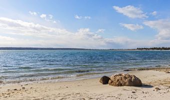 117 Squaw Rd, East Hampton, NY 11937