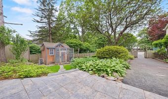 12 Hillside Ter, Amawalk, NY 10501