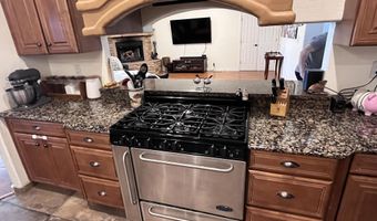 3805 PALOMAS Dr NE, Albuquerque, NM 87110