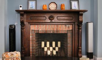 75 Pelham St C, Newport, RI 02840