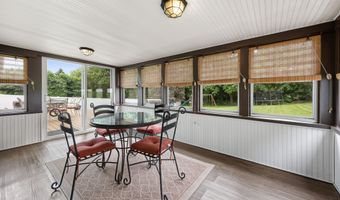 139 Contour Dr, Cheshire, CT 06410