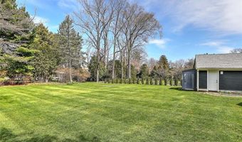 32 Chapin Rd, Barrington, RI 02806