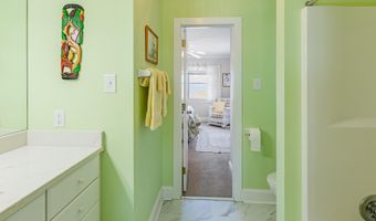 1711 E Fort Macon Rd, Atlantic Beach, NC 28512