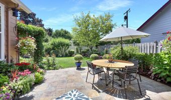951 S St, Springfield, OR 97477
