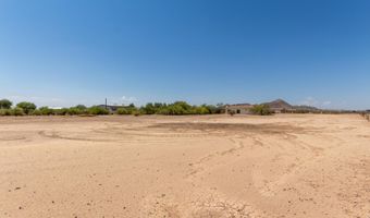 7525 W Lake Erie Dr, Casa Grande, AZ 85194