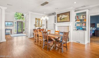 5 Petigru Dr, Beaufort, SC 29902