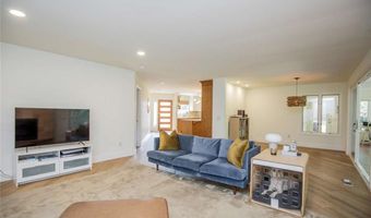 13 Dunedin Dr, Bella Vista, AR 72715