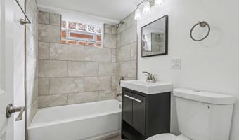 7242 S Honore St, Chicago, IL 60636