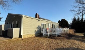 17 Melbourne Dr, Narragansett, RI 02882