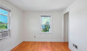 243 Col John Gardner Rd, Narragansett, RI 02882