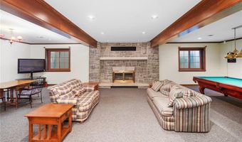 879 N 200 Rd, Baldwin City, KS 66006